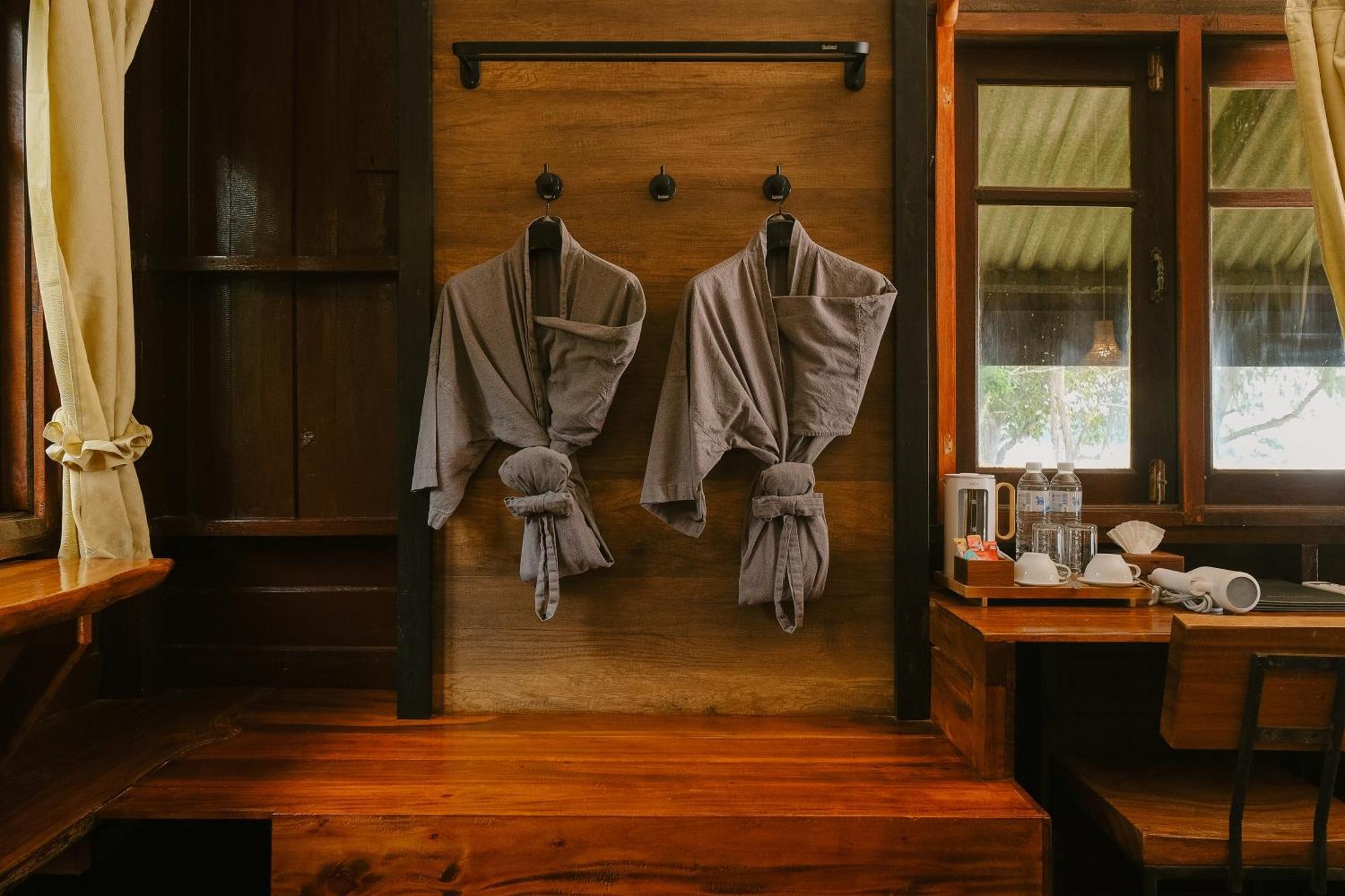 Joy Bungalow Resort And Restaurant Koh Jum Exterior foto